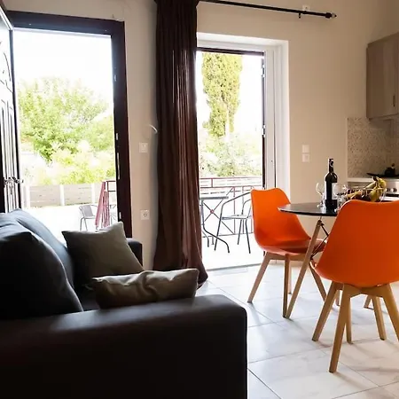 Stefanos & Zenia's Apartment2 -nydri *