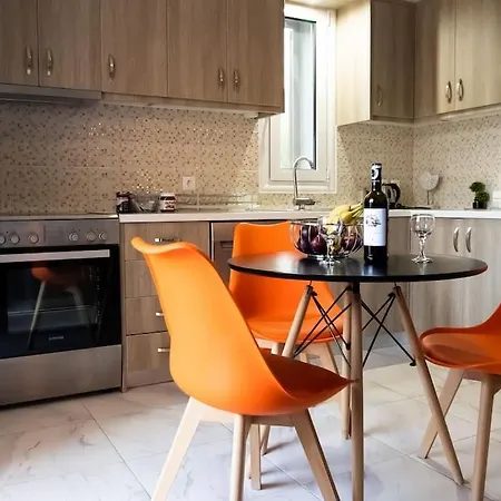 Stefanos & Zenia's Apartment2 -nydri Daire *